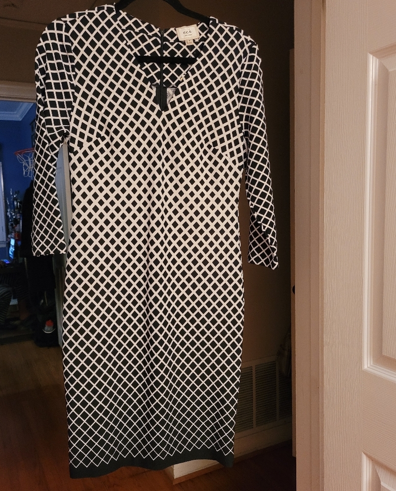 Geometric Pattern Dress - Picture 2 of 4